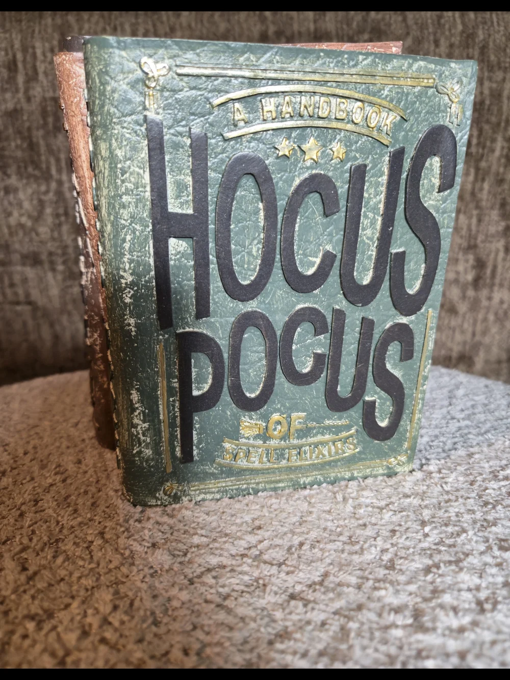Hocus Pocus Resin Spellbook Trio Centerpiece Halloween NWT